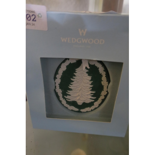 1402 - WEDGWOOD CHRISTMAS TREE DECORATION