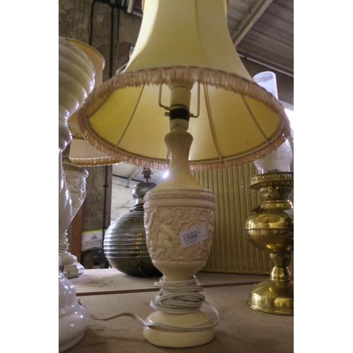 1504 - PLASTER BASE NEOCLASSICAL TABLE LAMP