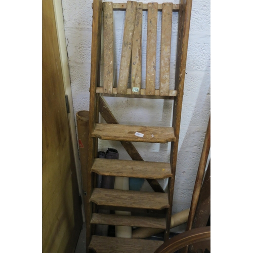 1530 - VINTAGE WOODEN STEP LADDER