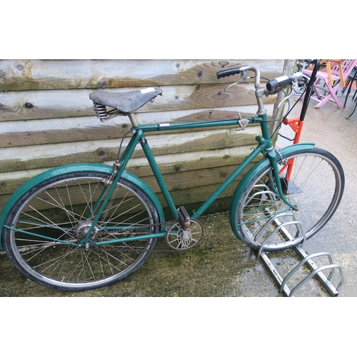 21 - VINTAGE REFURBISHED RALEIGH BIKE