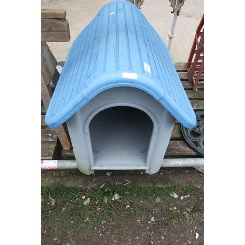 137 - DOG HOUSE