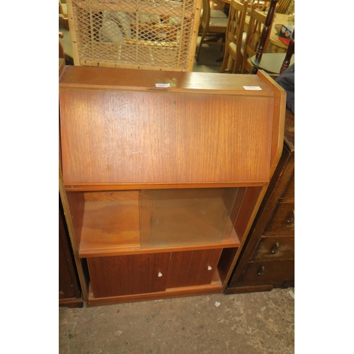 1004 - EARLY MID-CENTURY SLIMLINE BUREAU