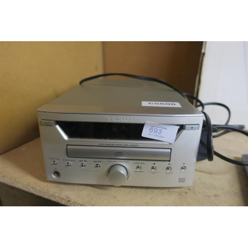 693 - TEAC CD RECEIFIER CR-L600