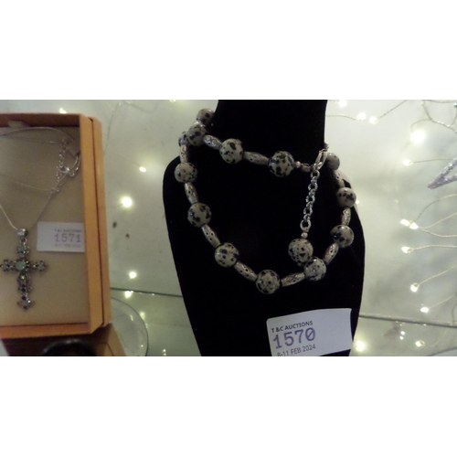 1570 - BEAUTIFUL BEADED NECKLACE WITH STERLING SILVER CLASP