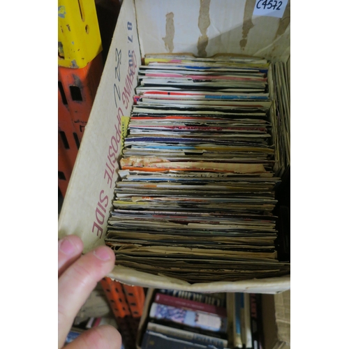 1047 - A BOX OF SINGLE RECORDS AND CASES