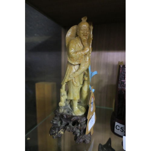 1242 - ANTIQUE HAND CARVED SHOUSHAN SOAPSTONE FIGURE OF ELDERLY FISHERMAN