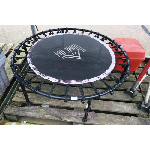 131 - EXERSIZE TRAMPOLINE