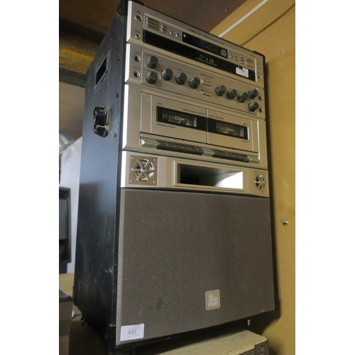 681 - 3 DISC GRAPHICS KARAOKE MACHINE