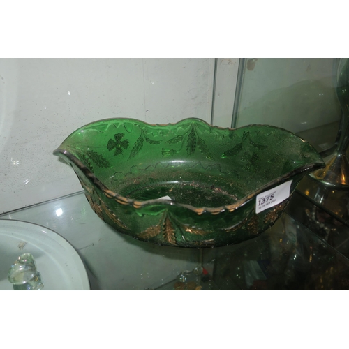 1375 - A STUNNING VINTAGE GOLD EMBOSSED BOWL IN A GREEN COLOUR