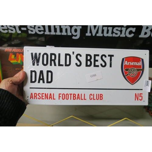 1695 - WORLDS BEST DAD, ARSENAL PLAQUE