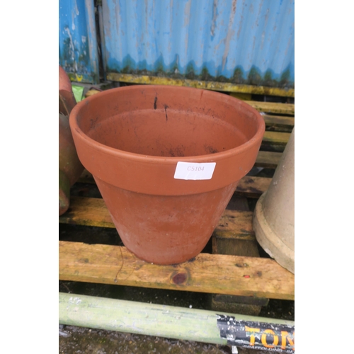 251 - TERRACOTTA CHIMNEY POT