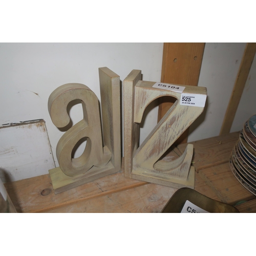 525 - A - Z WOODEN BOOKENDS