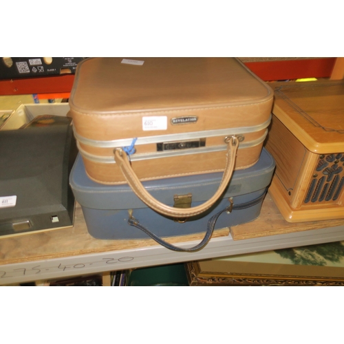 610 - 2 SMALL VINTAGE SUITCASES