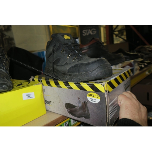 1032 - A BLACK PAIR OF SAFETY BOOTS SIZE 7