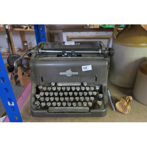 1169 - VINTAGE UNDERWOOD TYPEWRITER