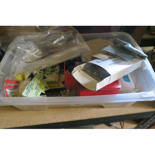 665 - BOX OF RADIO CONTROLLED MODEL SPARES AND ACCESSORIES