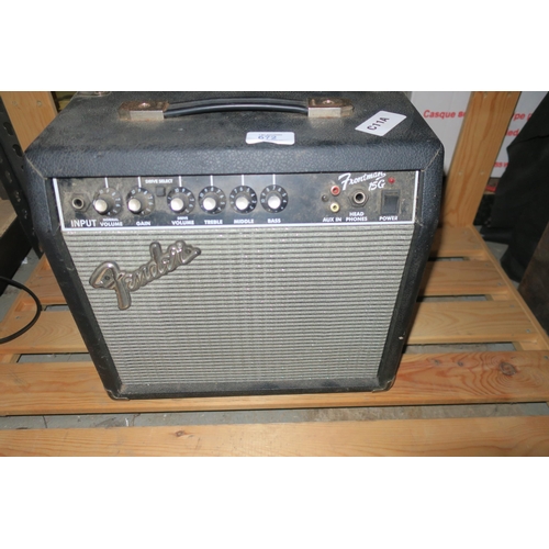 672 - FENDER FRONTMAN 15G AMPLIFIER