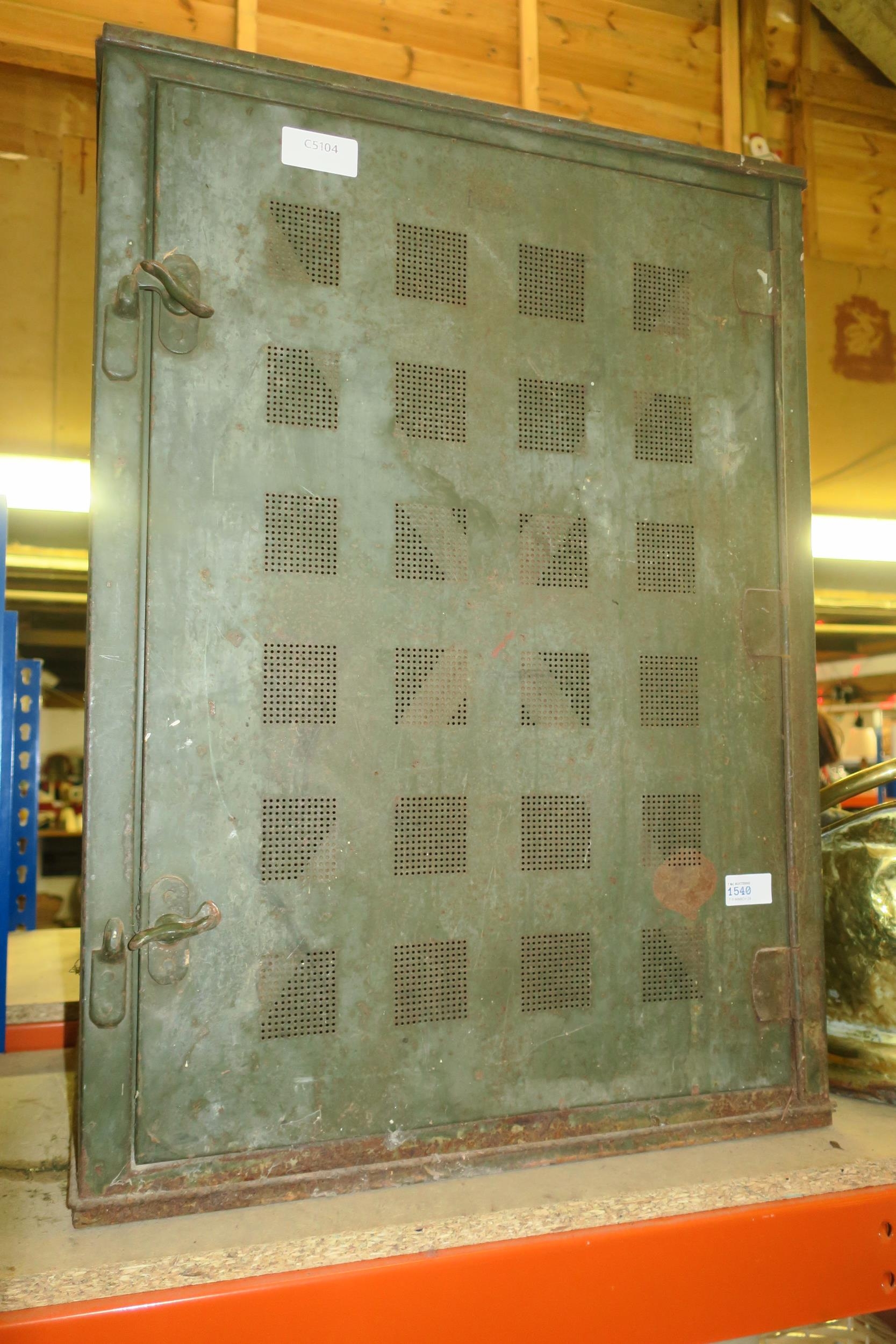 LARGE METAL MEAT SAFE