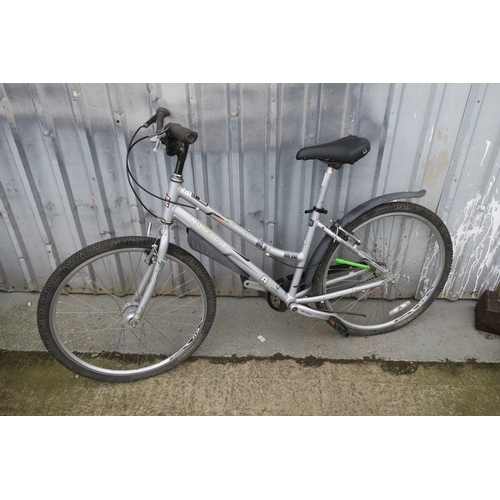 1 - MONGOOSE MOUNTAIN BIKE