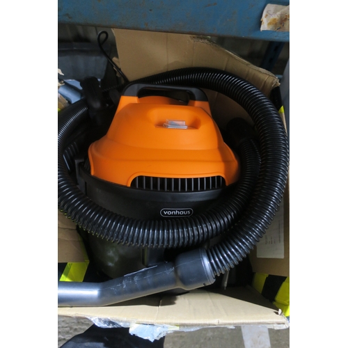 257 - VONHAUS WET AND DRY VACUUM