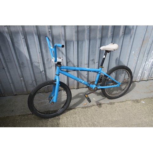 15 - BMX STYLE BIKE