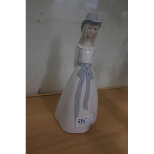 874 - A LOVELY GIRL FIGURINE IN HER HAT, UNMARKED