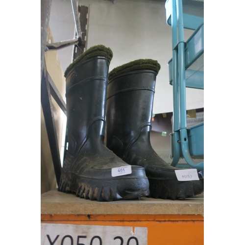 461 - PAIR OF WELLING BOOTS SIZE UK8