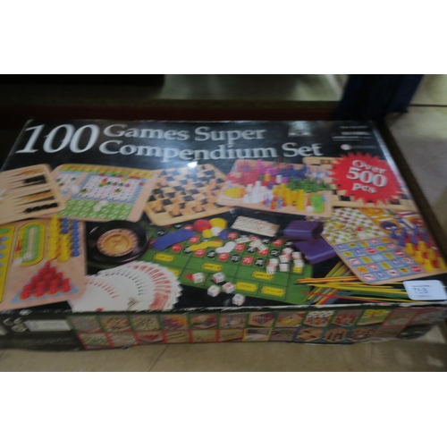 718 - 100 GAMES SUPER COMPENDIUM BOX SET