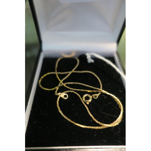 923 - GOLD TONE FASHION NECKLACE IN BOX