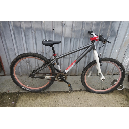 2 - MESH BMX BIKE