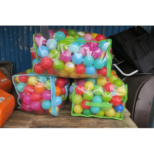 75 - 6 BAGS OF BALLPIT BALLS