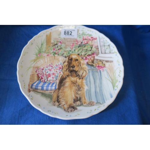 882 - ROYAL ALBERT BONE CHINA PLATE 