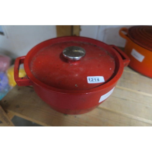 1214 - PYREX CAST IRON LIDDED CASSEROLE DISH