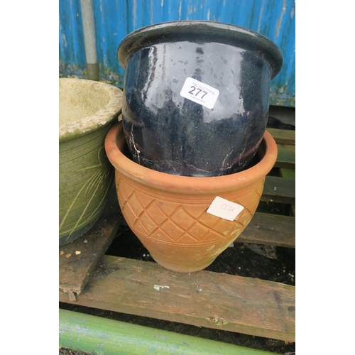 277 - 2 GARDEN POTS