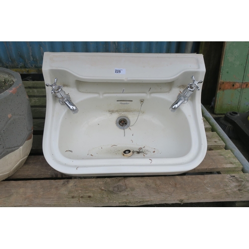 Lot 225       
