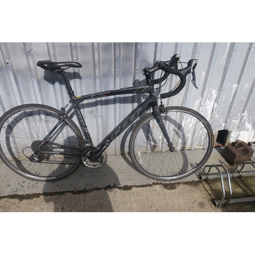 31 - FELT NINETY 5 ROAD BIKE