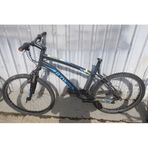 47 - ROCKRIDER 340 MOUNTAIN BIKE