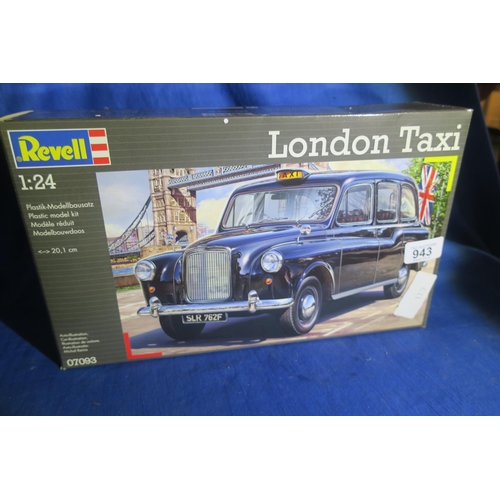 943 - REVELL LONDON TAXI MODEL KIT