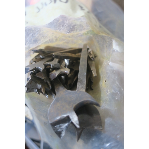 312 - BAG OF VINTAGE DRILL BITS