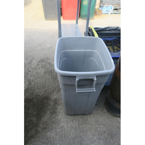 91 - LARGE BIN