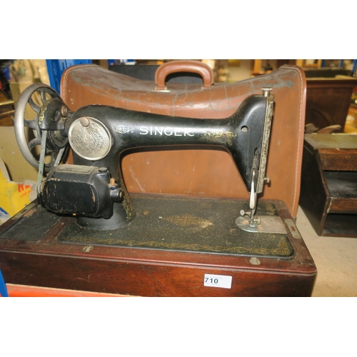 710 - VINTAGE SINGER 66K SEWING MACHINE