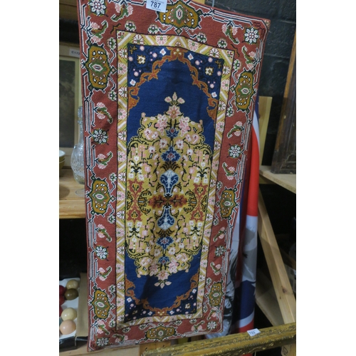 787 - VINTAGE WALL HUNG TAPESTRY BANNER