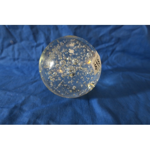 818 - LARGE GLASS PAPERWEIGHT DESIGNED FOR GISELA GRAHAM LTD, LONDON