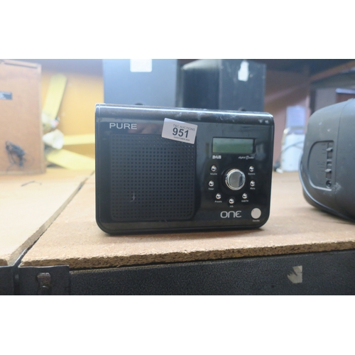 951 - PURE DAB RADIO