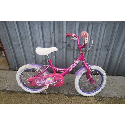 18 - CHILDS MOLLY BIKE