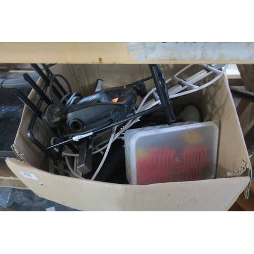 438 - BOX OF GARAGE CLEARANCE ITEMS