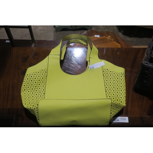 919 - YELLOW LEATHER BAG