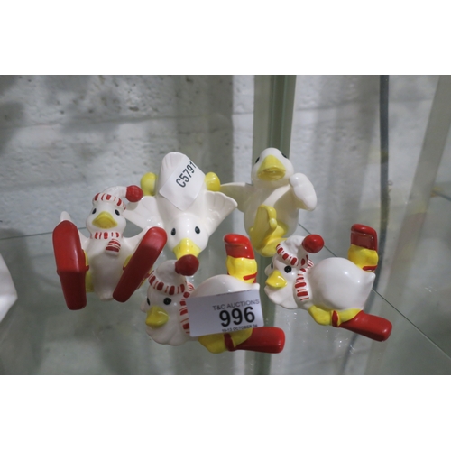 996 - QUIRKY DUCK ORNAMENTS