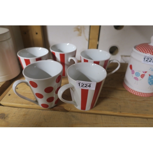 1224 - 5 RED AND WHITE MUGS