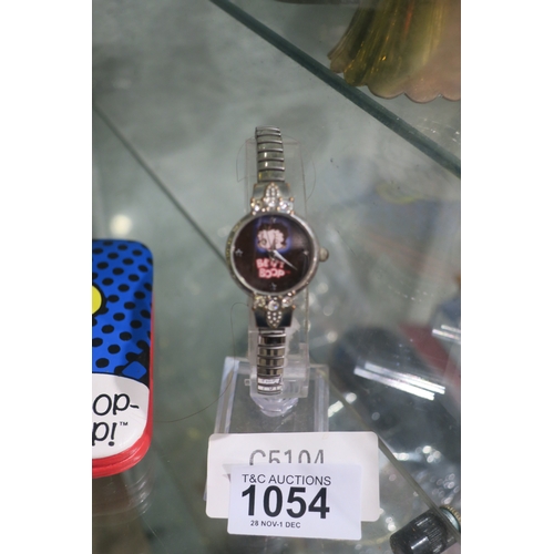 1054 - BETTY BOOP WATCH